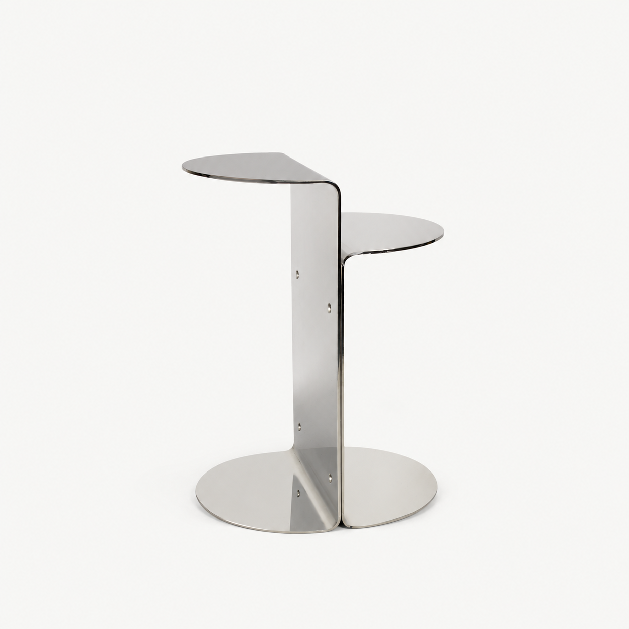 Mesa lateral con desnivel — acero inoxidable plata