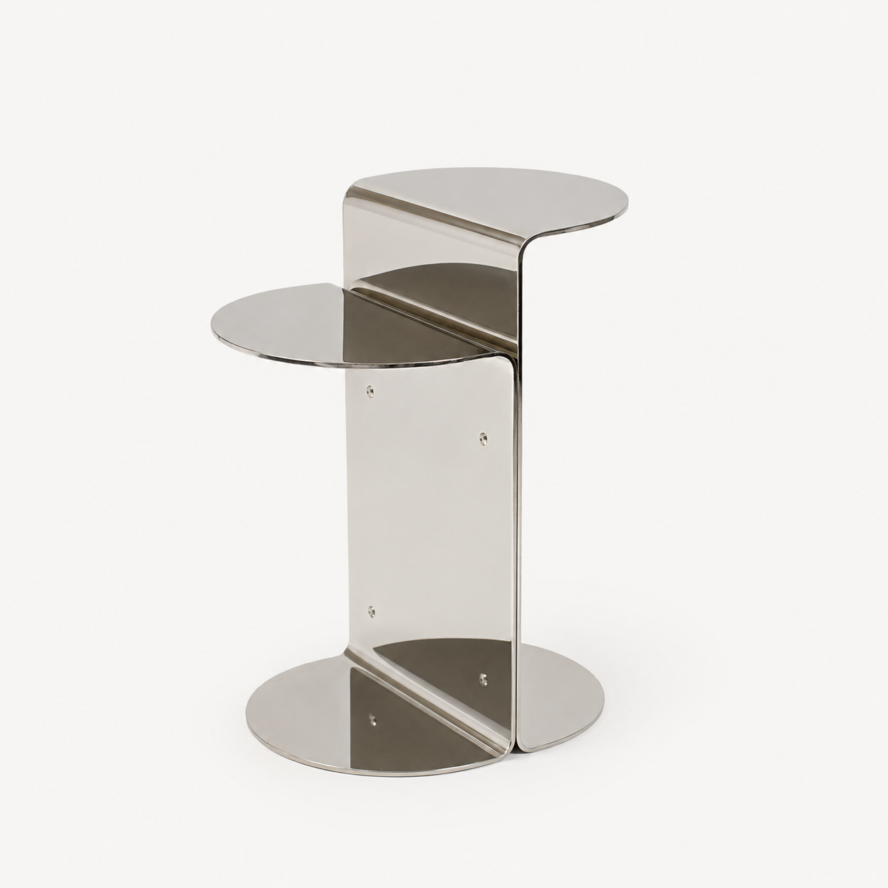 Mesa lateral con desnivel — acero inoxidable plata