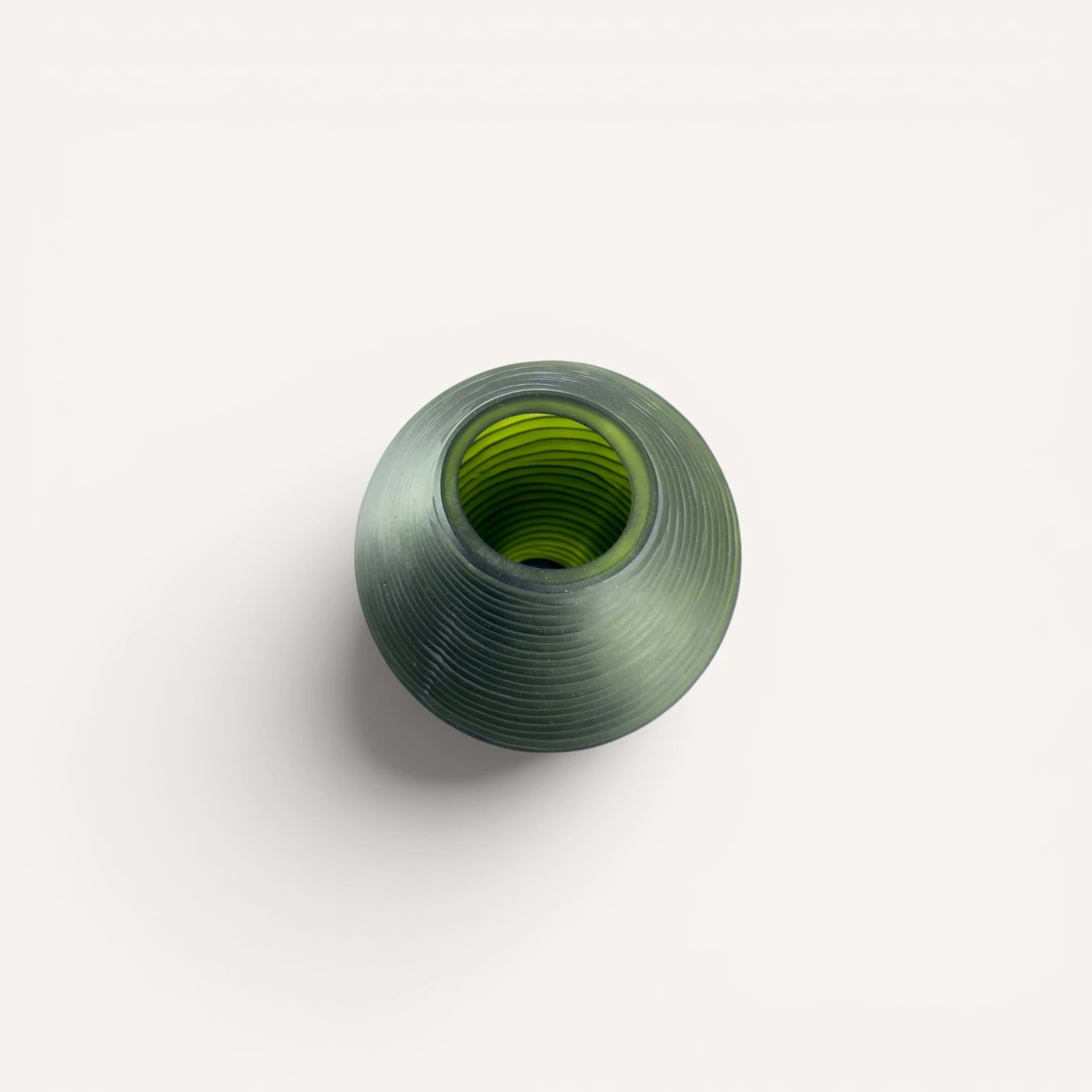 Jarrón Alargado de Vidrio soplado Verde oscuro — Mediano
