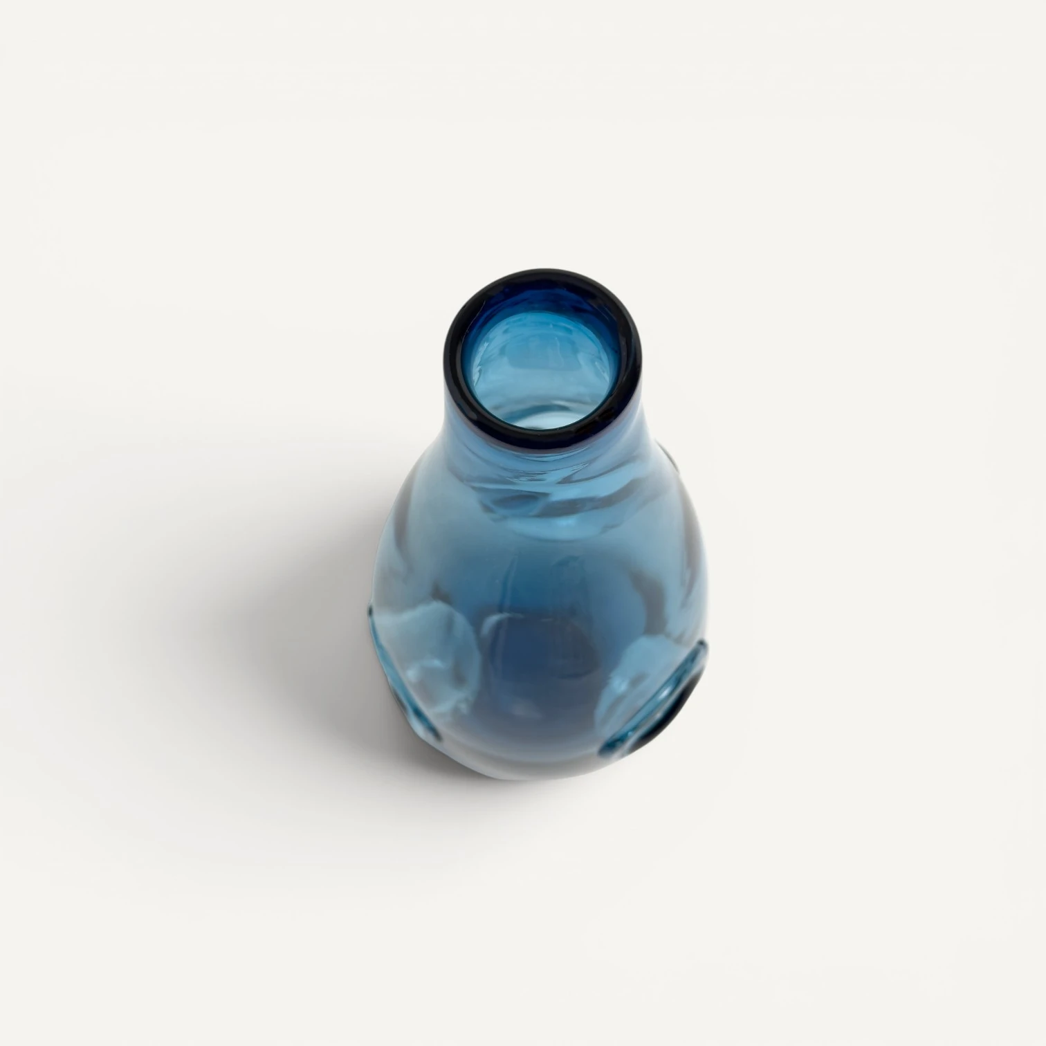 Jarrón Alargado de Cristal Azul
