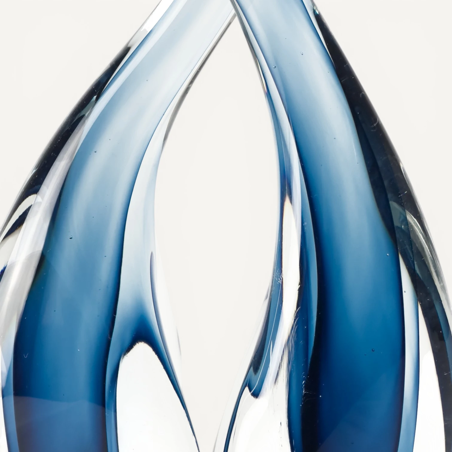 Escultura de Cristal Azul