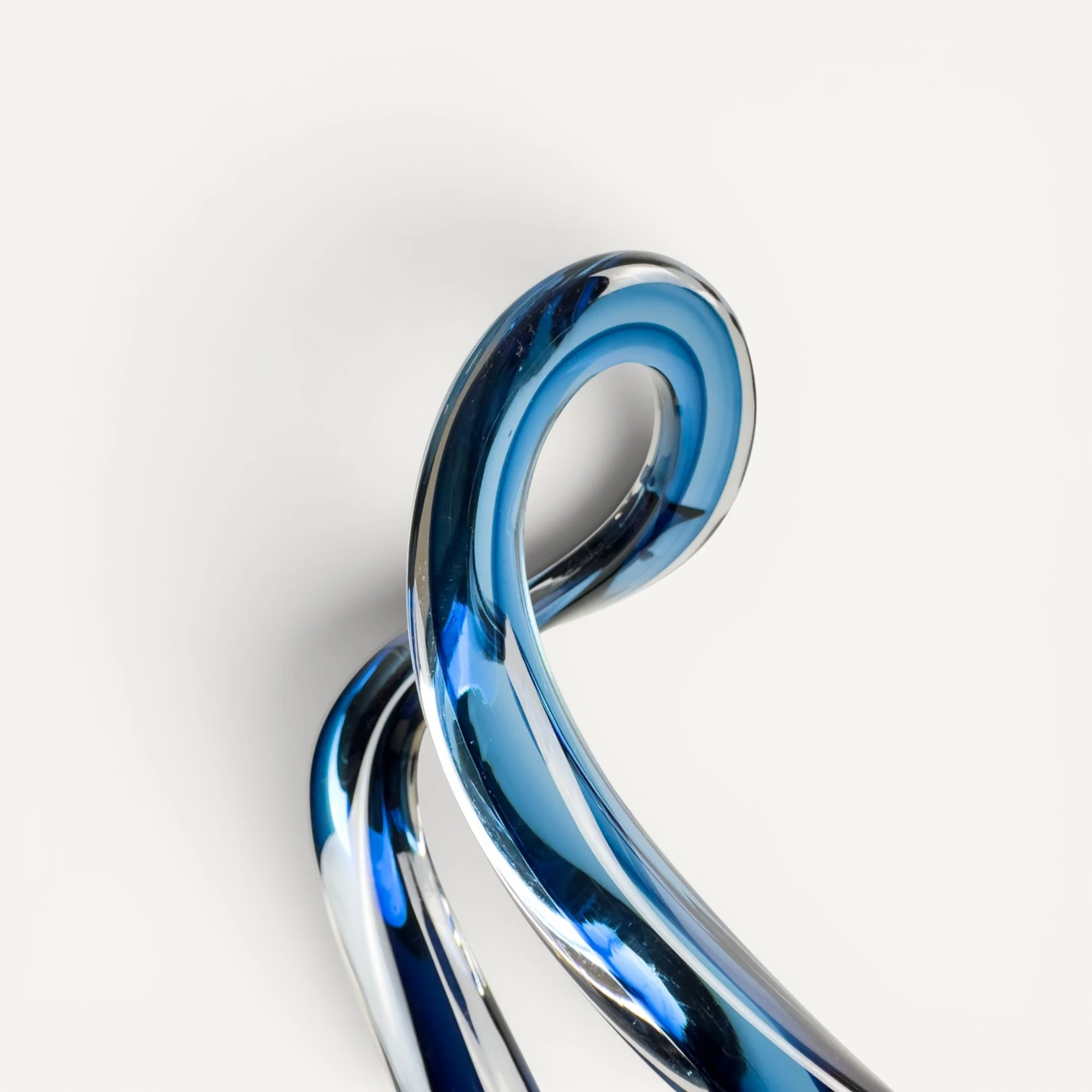 Escultura de Cristal Azul