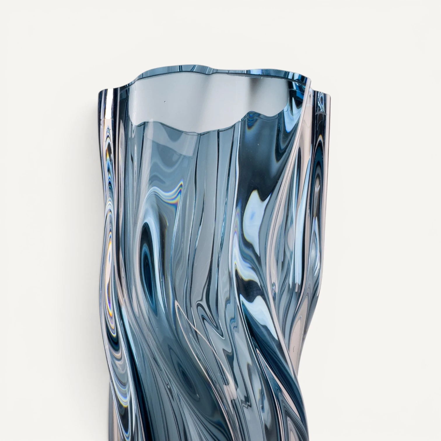 Jarrón Alargado de Cristal Azul