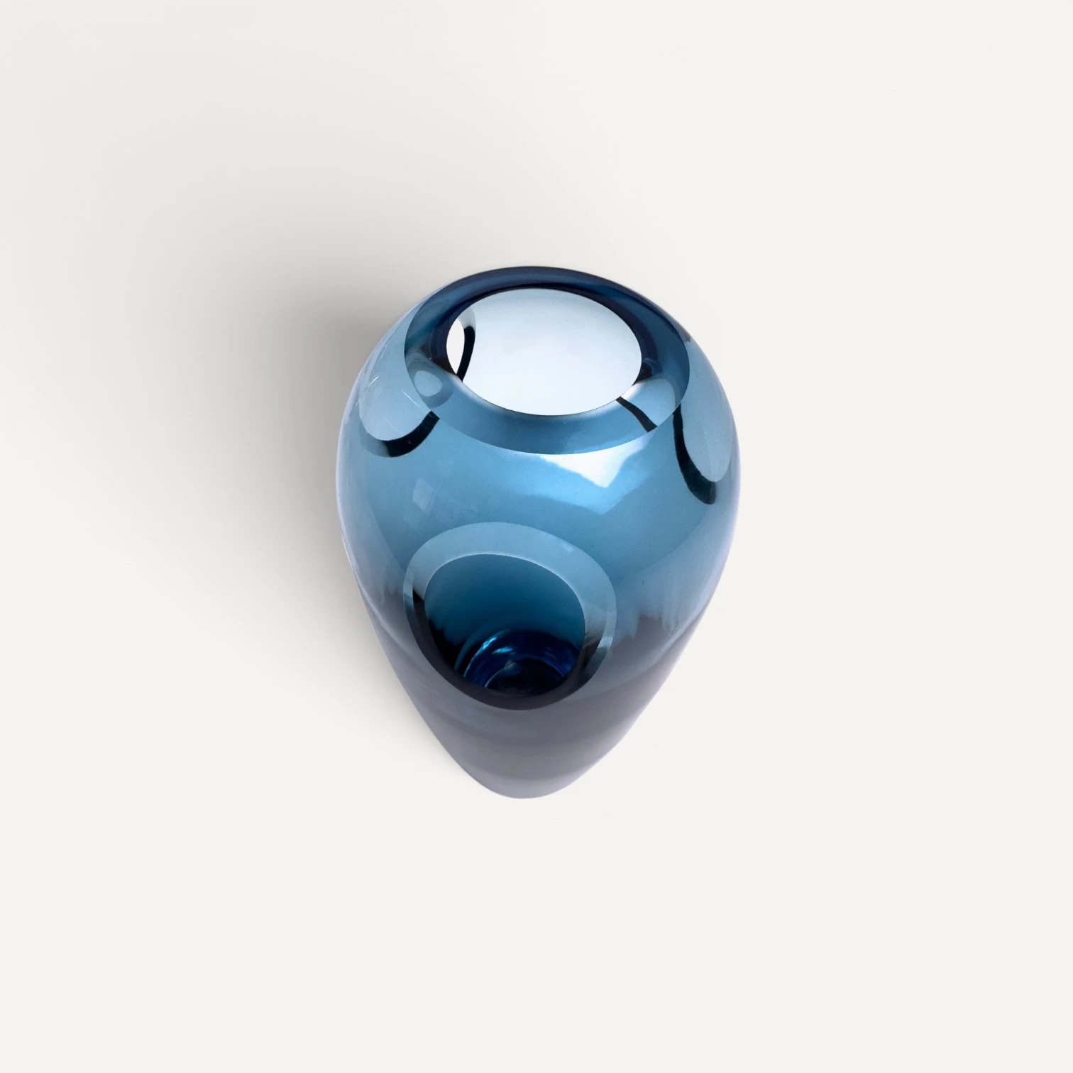 Jarrón Alargado de Cristal Azul
