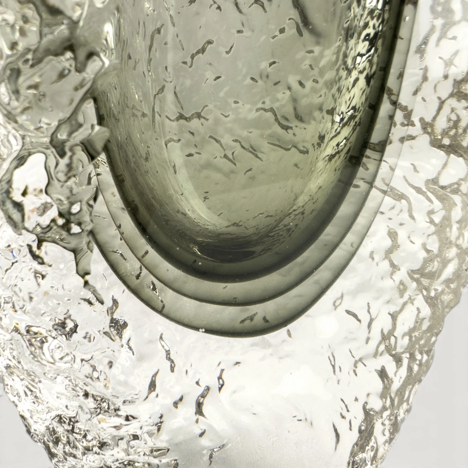 Jarrón Alargado de Cristal Transparente — Pequeño